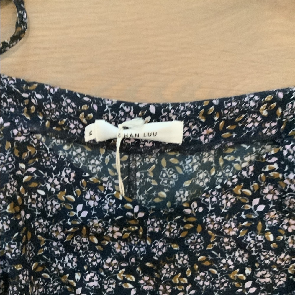 🌱CHAN LUU RUFFLE TANK 🌱 - Picture 7 of 8